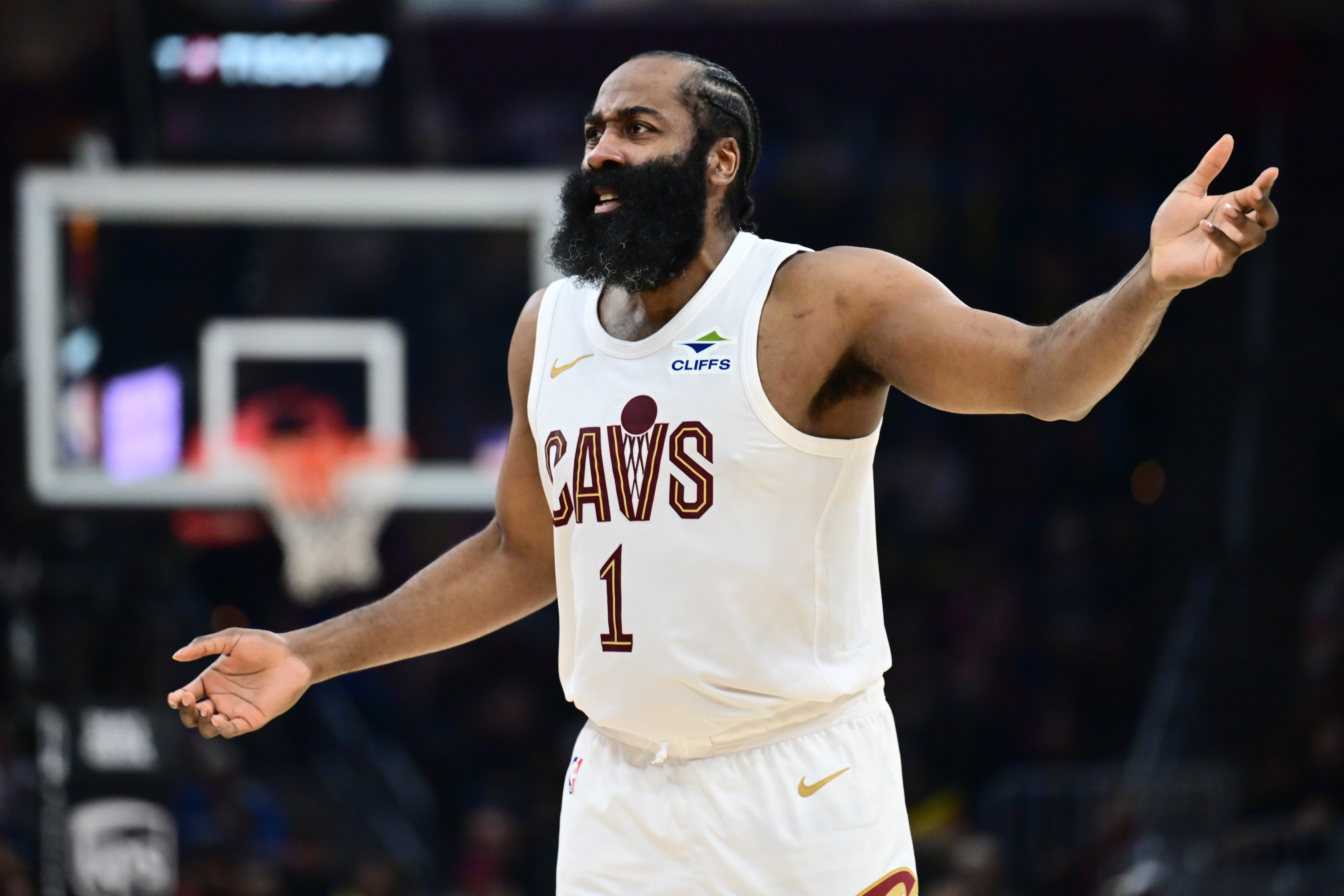 国际足联-状态来得太晚!哈登末节回暖但无力回天 全场12中4&还有6失误