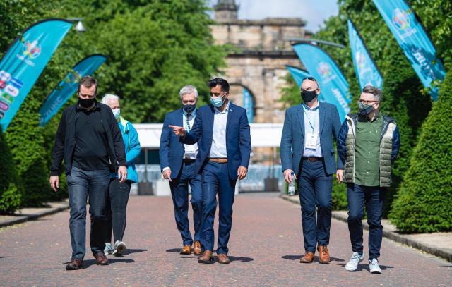 1623655208471052477.jpg 44.jpg